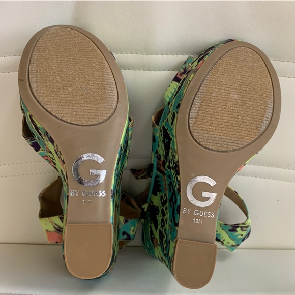 πΊπ¦ New - Guess - Platform Shoes πΊπ¦ - Picture 6 of 6